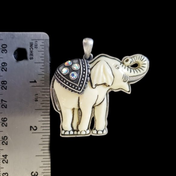 Plastic Faux Ivory Elephant Pendant With Rhinestones On A Sterling Silver Bezel - Picture 12 of 12